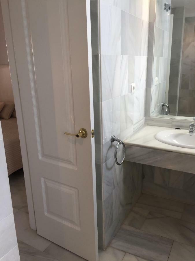 Beautiful 2 Bedroom @ Puerto Banus! Appartement *